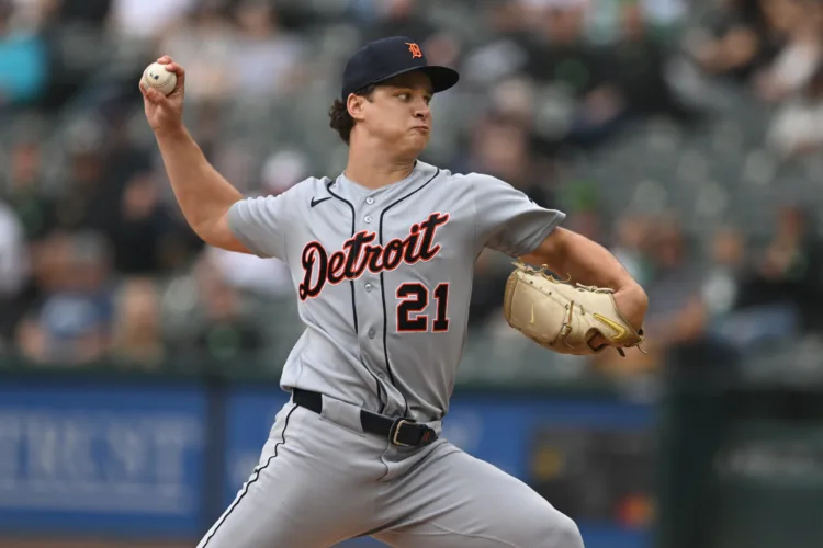Sean Burke and Miguel Vargas help the White Sox beat the Tigers 3-1